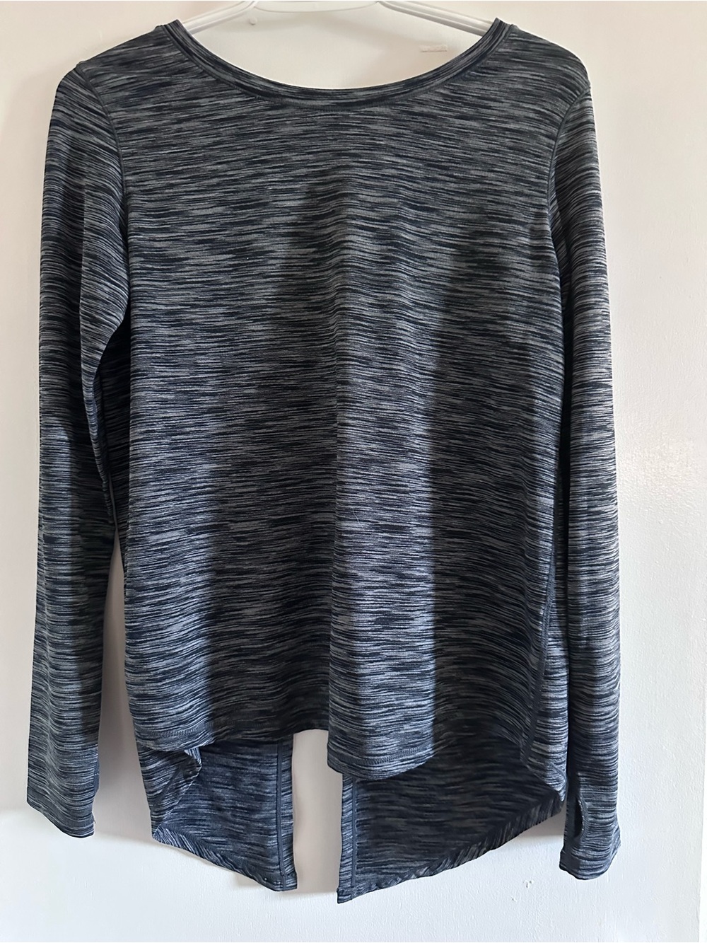 Zyia Active Heathered Gray Split Back Long Sleeve